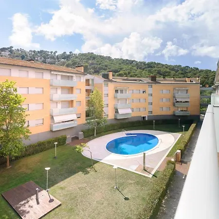 Beautiful With Pool Tossa 2 Apartment